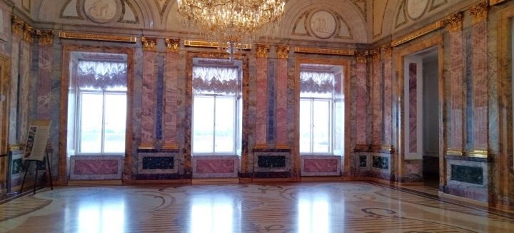  3286. Мраморный дворец